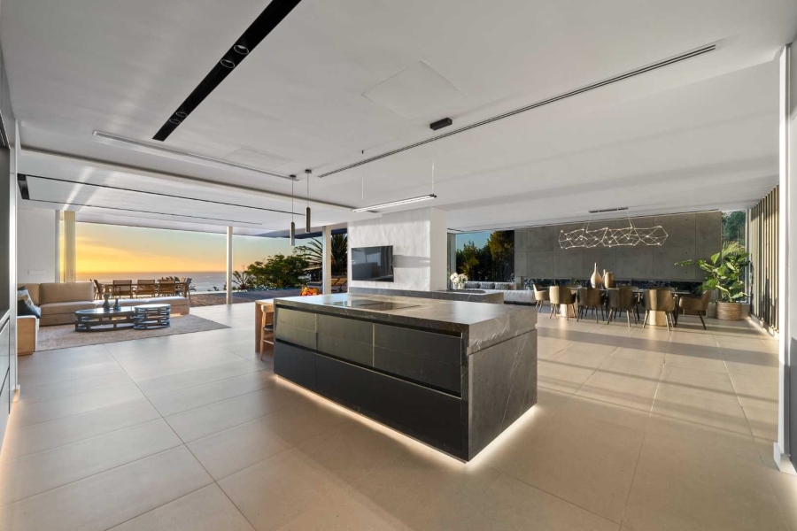 5 Bedroom Property for Sale in Camps Bay Western Cape